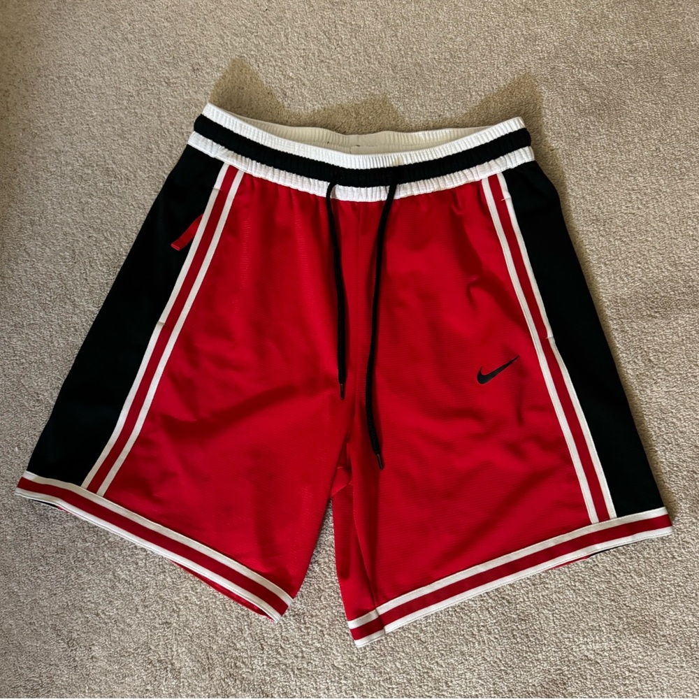 Nike Dri-Fit DNA shorts